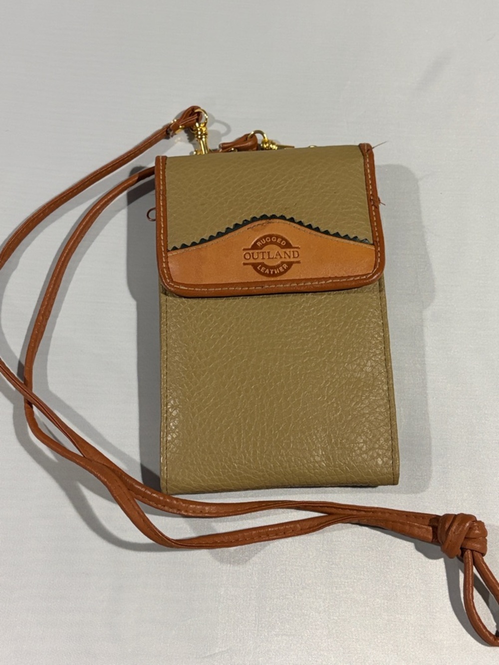 Outland Rugged Leather Crossbody Wallet and‎ Phone Bag